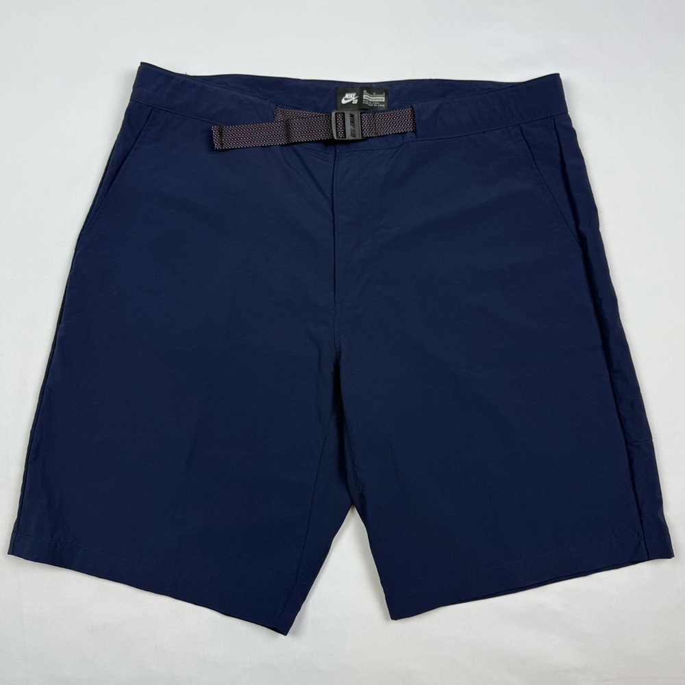 Nike SB Mens Belted Shorts Sz 36 Navy Blue Nylon Skateboarding Skater A4